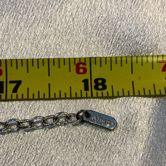 A•LINE Amy Kaplan Green Glass Statement Necklace - Picture 5 of 9